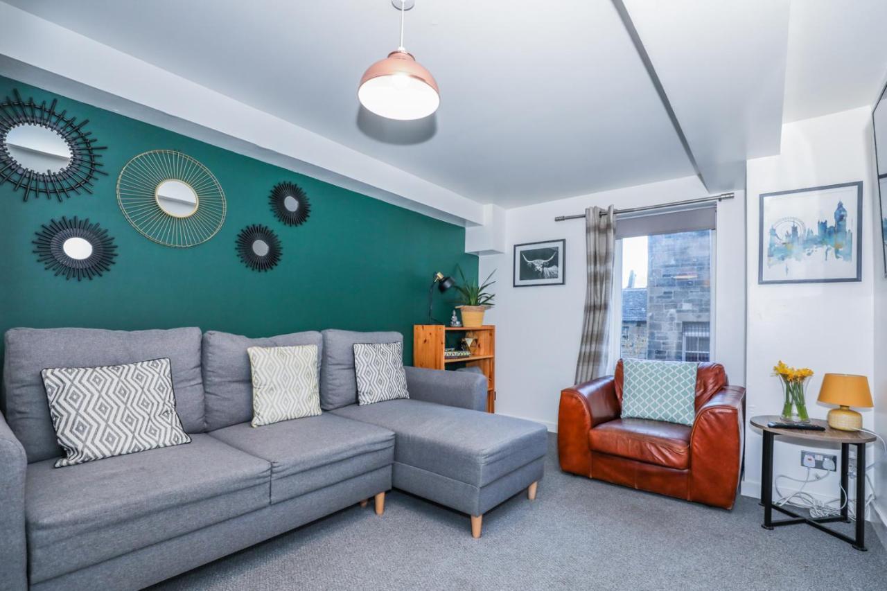 Beautiful 1-Bed Apartment Near Castle Edinburgh Exterior photo